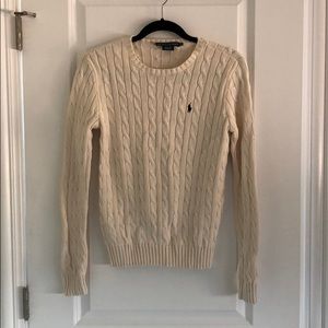 Cable knit Sweater